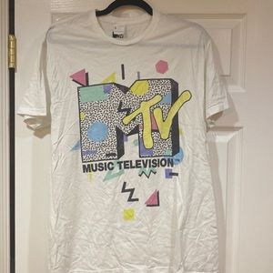 MTV t-shirt size large